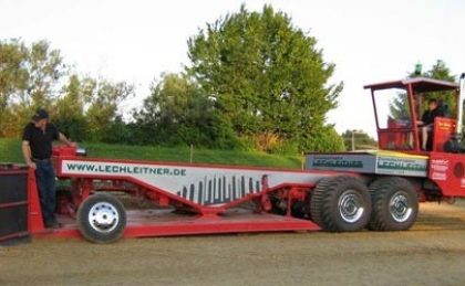 Red Shadow SE in Seifertshofen auf der Bahn